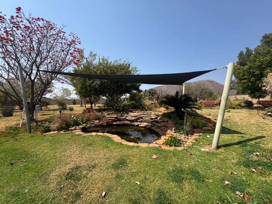 To Let 3 Bedroom Property for Rent in Zilkaatsnek North West
